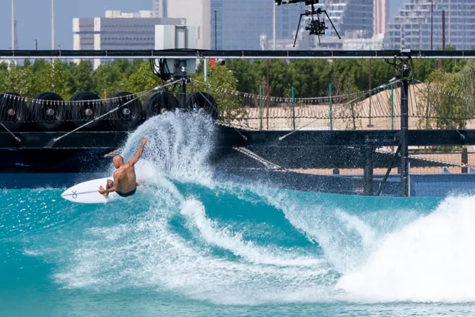Surf Abu Dhabi